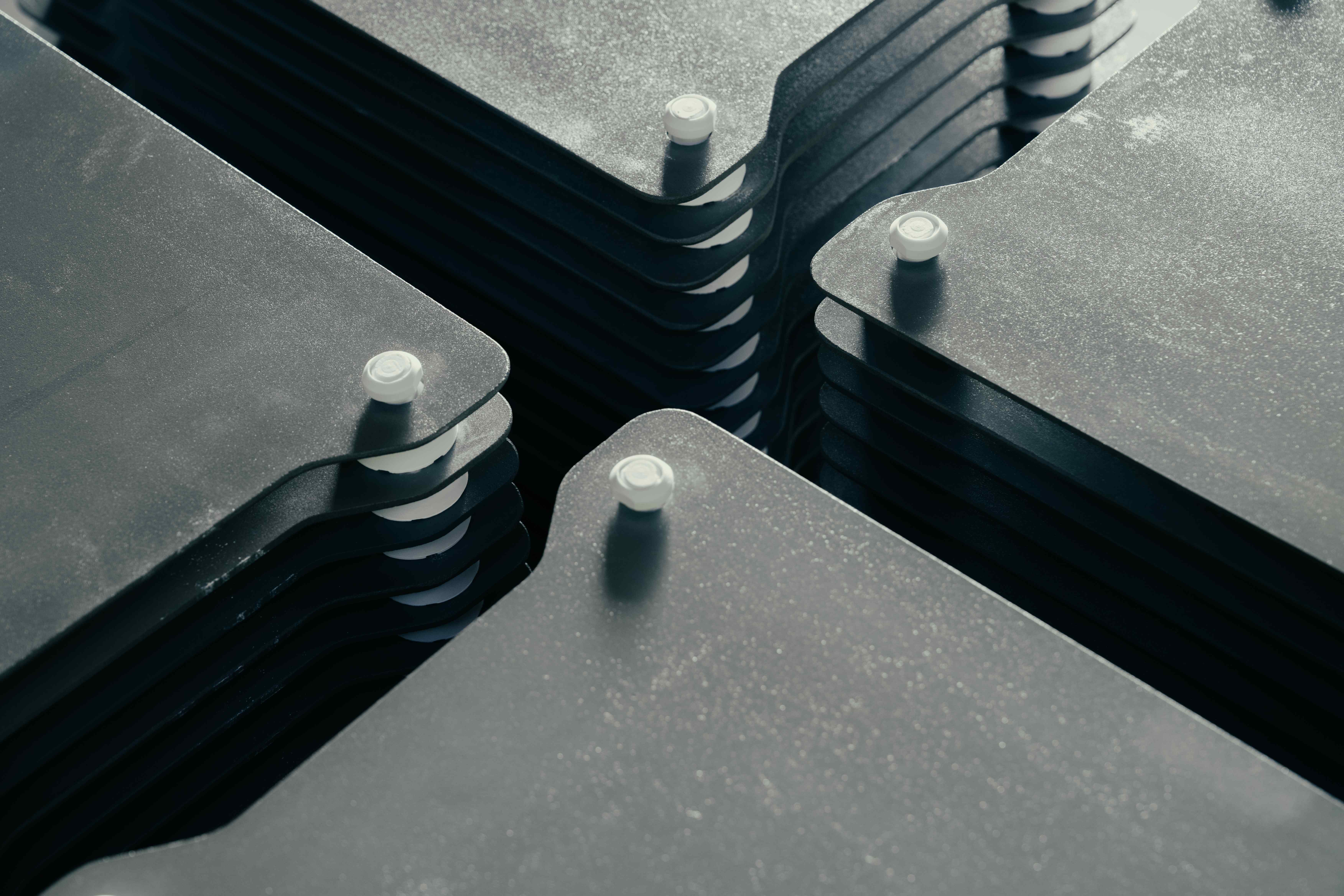 Industrial electrolyser components